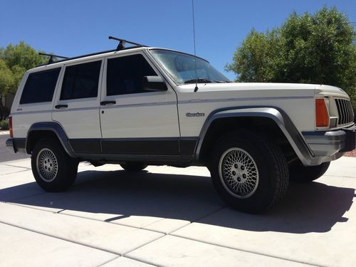 1996 jeep cherokee sport 4.0l 6-cylinder, 4x4, offroad, great engine, great mpg!