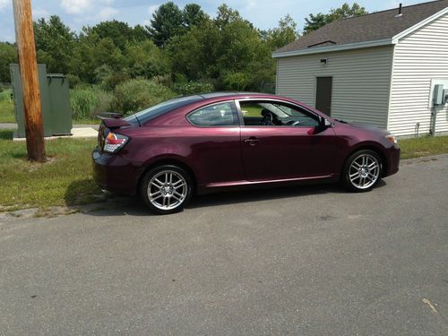 2006 scion tc base coupe 2-door 2.4l automatic, moonroof cd needs engine work