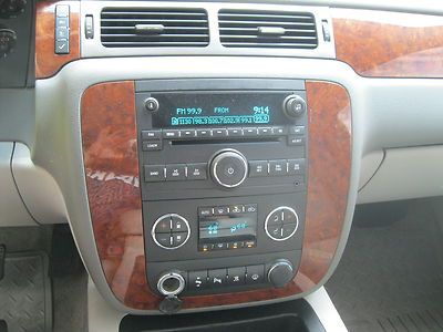 2007  Chevrolet  Silverado 1500 LTZ, 5.3L V8 SFI, Z71 4X4, Crew Cab 4D, US $13,500.00, image 31