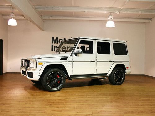2013 g63 in hard to find arctic white with only 321 miles!