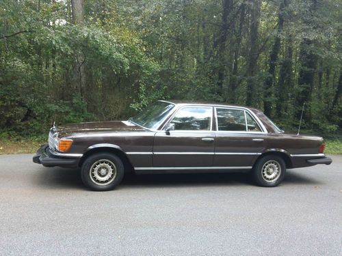 1980 mercedes-benz 300sd base sedan 4-door 3.0l