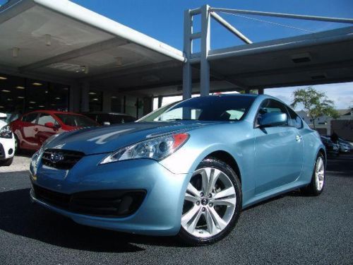 2011 hyundai genesis coupe! low miles! need i say more?