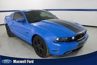 12 ford mustang gt premium, 6 speed manual, leather seats, we finance!