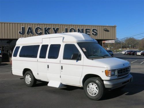 15 passenger e-250 5.4l v8 high top xl edition only 46k miles new tires