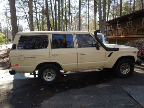 Very nice fj62!! drive anywhere, everything works!!!  over $10,000 in receipts!!