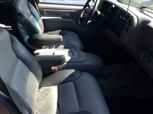 Buy Used 2000 Chevy Tahoe Limited Black Grey Interior 4