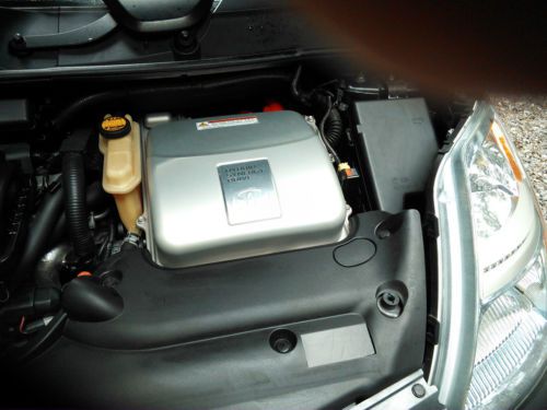 2009 Toyota Prius 4 Door Hatchback, Leather, NAV, NO RESERVE, 40,000 miles!, image 9
