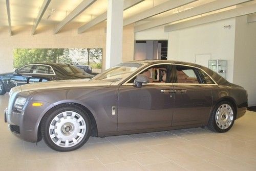 2012 rolls-royce bespoke paint and interior msrp $333,965