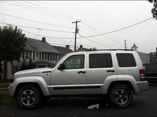 2008 jeep liberty