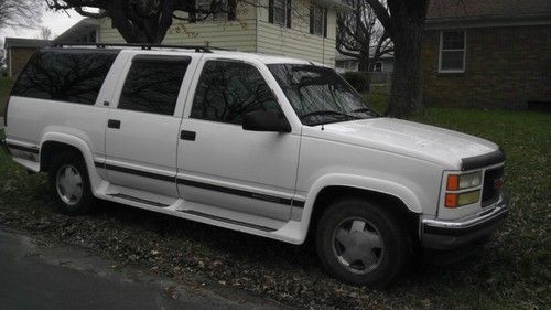 Find Used 1996 Gmc Suburban White W Red Leather Interior