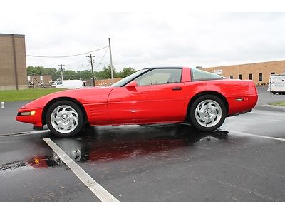 1994 chevrolet corvette coupe with optional glass roof