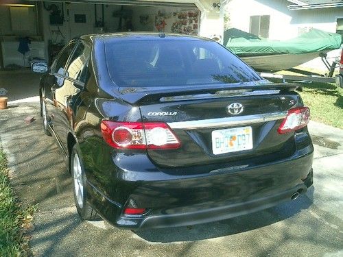 2012 toyota corolla s sedan 4-door 1.8l