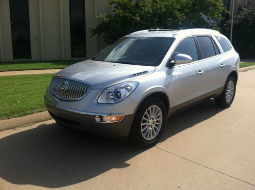 2011 buick enclave cxl  1 owner new car trade