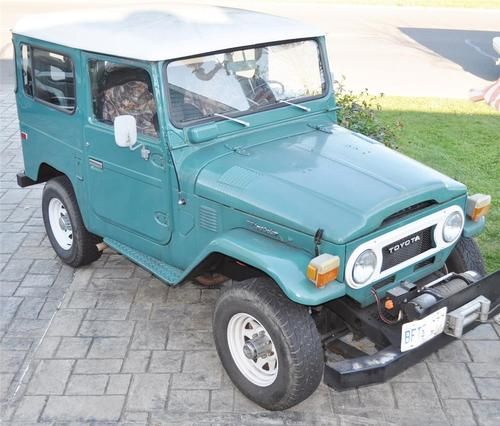 1979 toyota land cruiser model fj 40 4x4 350 small block 4 speed winch leather