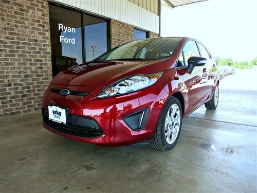 New 2013 5 door hatchback leather heated seats automatic transmission