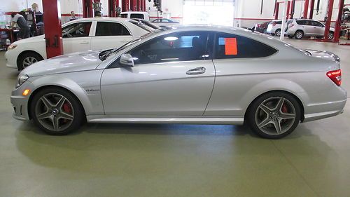 2012 mercedes-benz c63 amg base coupe 2-door 6.3l nav , development package !