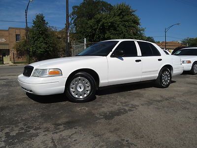 White p71 ex police car 138k county hwy miles pw pl well maintained nice