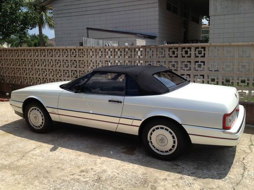 Cadillac allante - pinafirina 1991 - must sell make offers !
