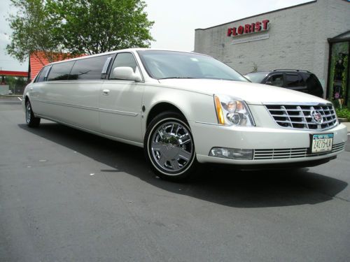 2006 cadillac 130&#034; dts by federal coach (cmc builder)