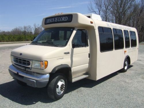 2002 ford e350 lotran van/bus 11 passenger 2-4 wheelchiar diesel