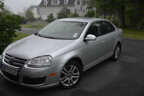 2007 wolfsburg edition, low miles 46,000, original owner, clean record