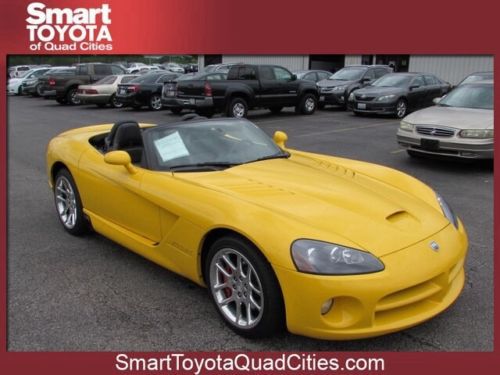 2005 dodge viper srt-10 roadster, only 2,200 miles! fast and fun!
