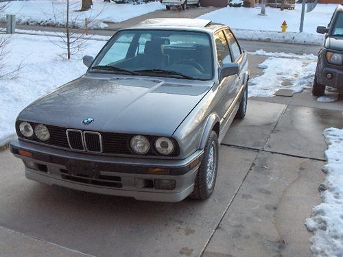 1989 bmw 325ix base coupe 2-door 2.5l e30 5 speed one family owned