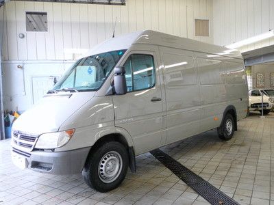 Mercedes van high roof 158 long wheelbase cargo new brakes and tires no reserve