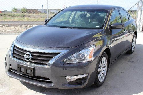 2013 nissan altima salvage repairable rebuilder like new only 4k milles!!