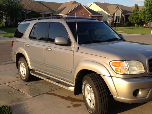 '01 toyota sequoia 4x4-new timing belt, tires, brakes and more!