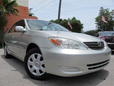 32k miles!! camry le power seat cd 4 cylinder auto must see florida carfax