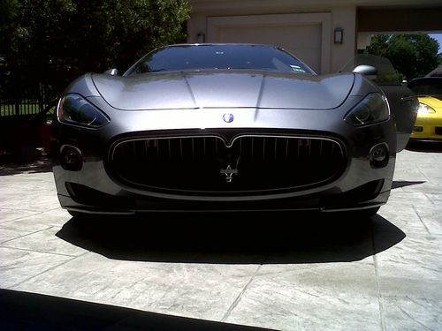 Maserati gran turismo s 2011 fully loaded perfect