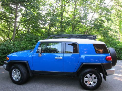 Toyota fj cruiser 2007 private owner low mileage extended warrantyy