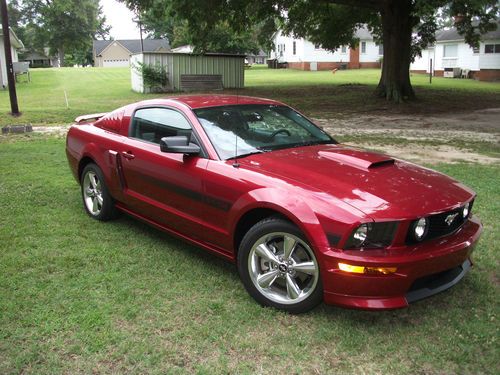 2007 ford mustang gt california special coupe 2-door 4.6l, 0nly 4032 miles