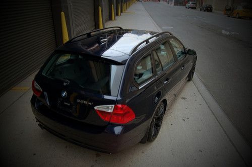 Rare, 6-spd manual e91 wagon, m3 competition package wheels, clean low miles
