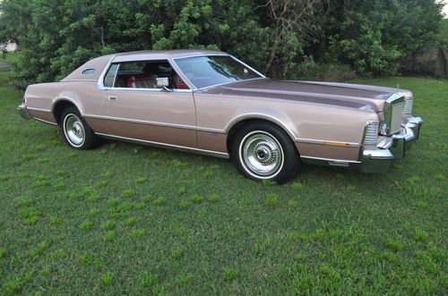 Origional 1976  continental mark iv optional red and rose luxury group 38,000 mi