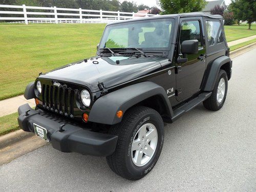 2009 jeep wrangler x 16k miles one owner in brand new condition