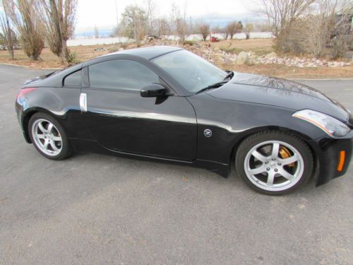 2003 nissan 350z track coupe 2-door 3.5l