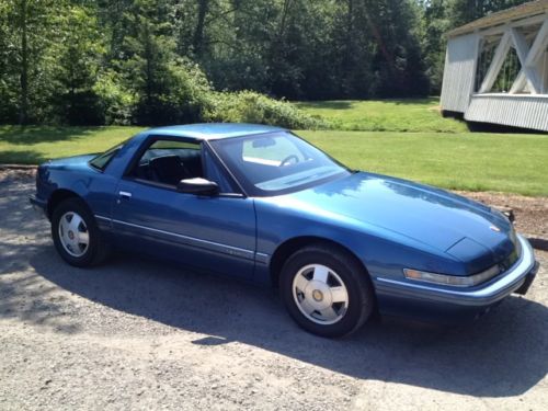 1989 reatta, 3.8 liter v-6, auto, leather, low miles, &#034;no reserve&#034;
