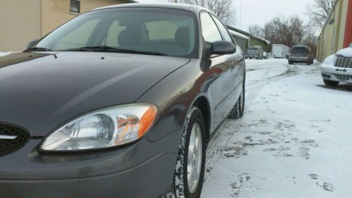 2002 ford taurus..49,613 actual miles...loaded...like new !!!..no reserve..!!!