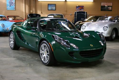 Elise sc 220 - british racing green - as new condition...