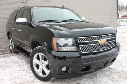 11 suburban 35 k miles clean carfax 1 owner navigation sunroof heated leather