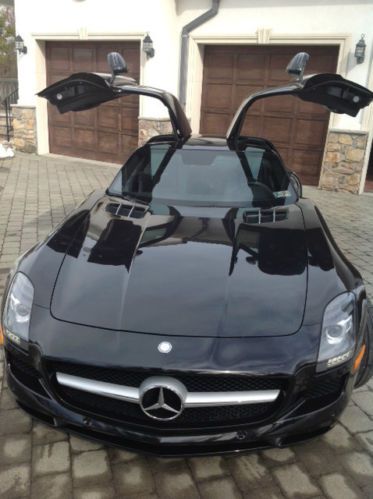 Mercedes sls 2012 - stunning!! red caliper brakes, many options, showroom cond.