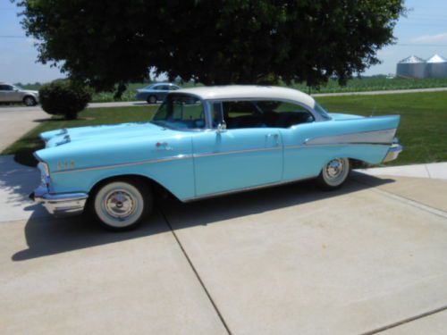 1957 chevy belair 2 dr ht fuelie