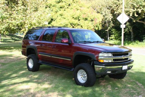 2001 chevy suburban 1500 lt 4x4 fully loaded 5.3 l serviced excellent condition