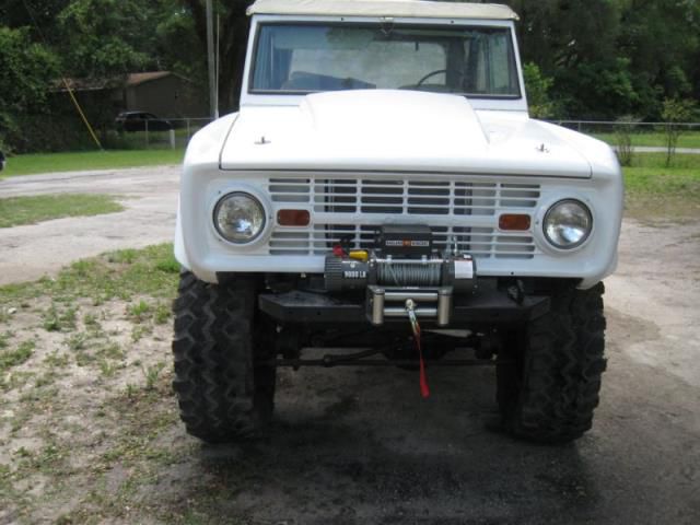 Ford: bronco