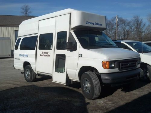 2006 ford e350 econoline super duty high top van with braun lift