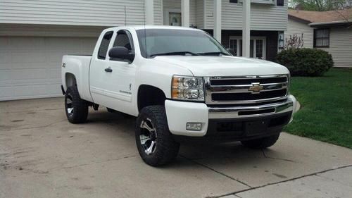 2010 chevrolet silverado 1500 lt extended cab pickup 4-door 5.3l