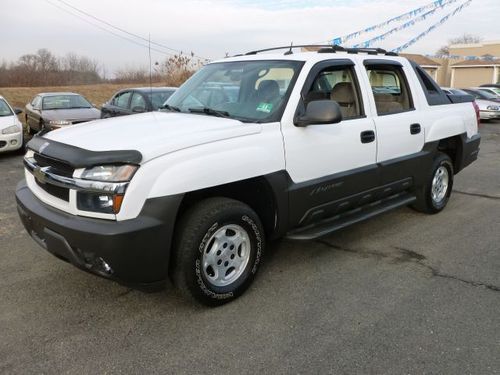 2005 chevrolet avalanche only 65k miles...clean trade in..