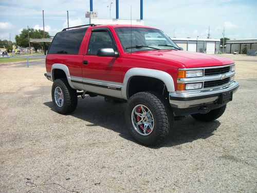 Sell Used 1995 Chevrolet Tahoe Ls 2 Door Lifted In Benton